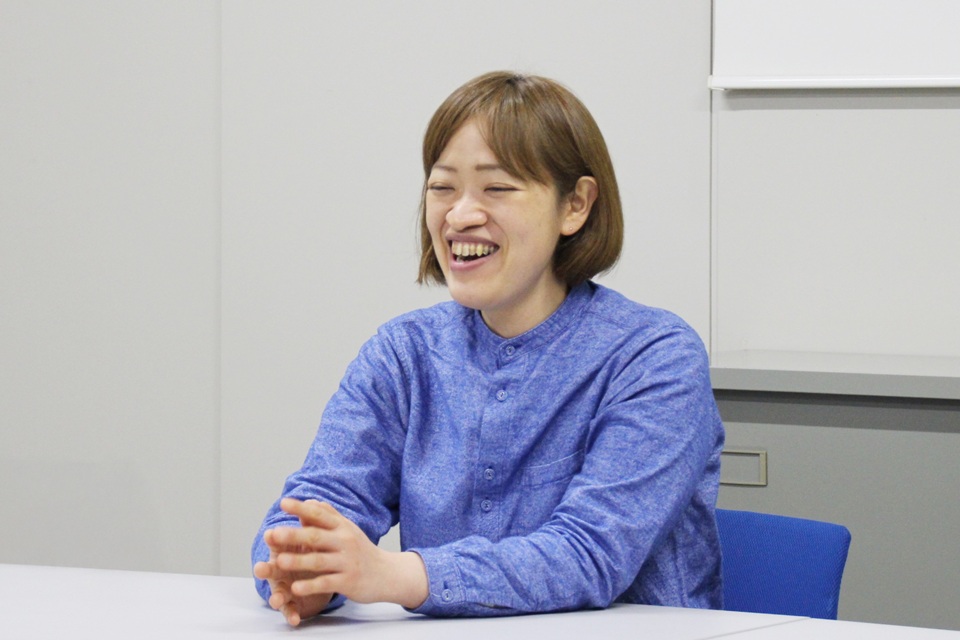 石井 奈津子 先生