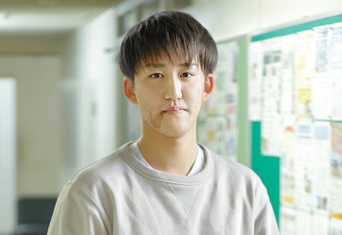 理学療法学科 昼間部 高校卒業後に入学 竹田 明侑輝さん